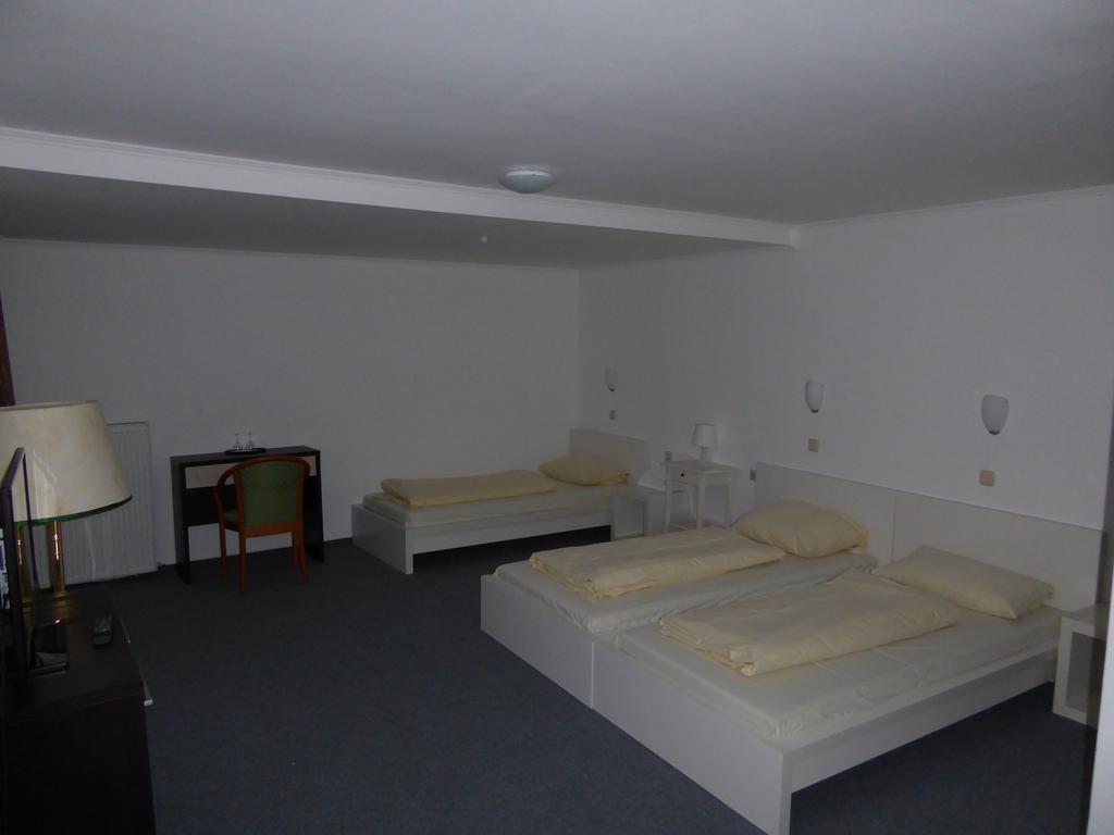 Pohl'S Rheinhotel Adler ซังคท์โกอาร์สเฮาเซิน ภายนอก รูปภาพ