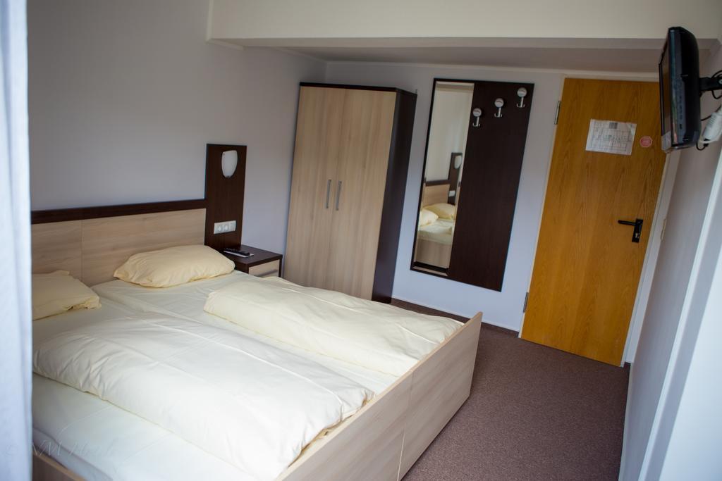 Pohl'S Rheinhotel Adler ซังคท์โกอาร์สเฮาเซิน ภายนอก รูปภาพ