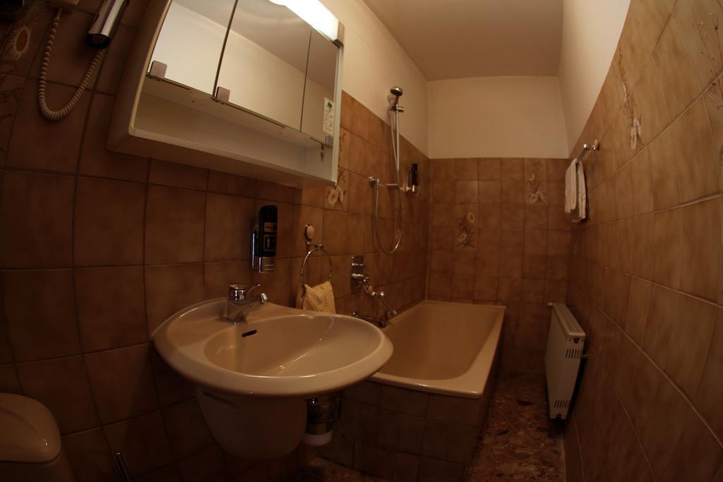 Pohl'S Rheinhotel Adler ซังคท์โกอาร์สเฮาเซิน ภายนอก รูปภาพ