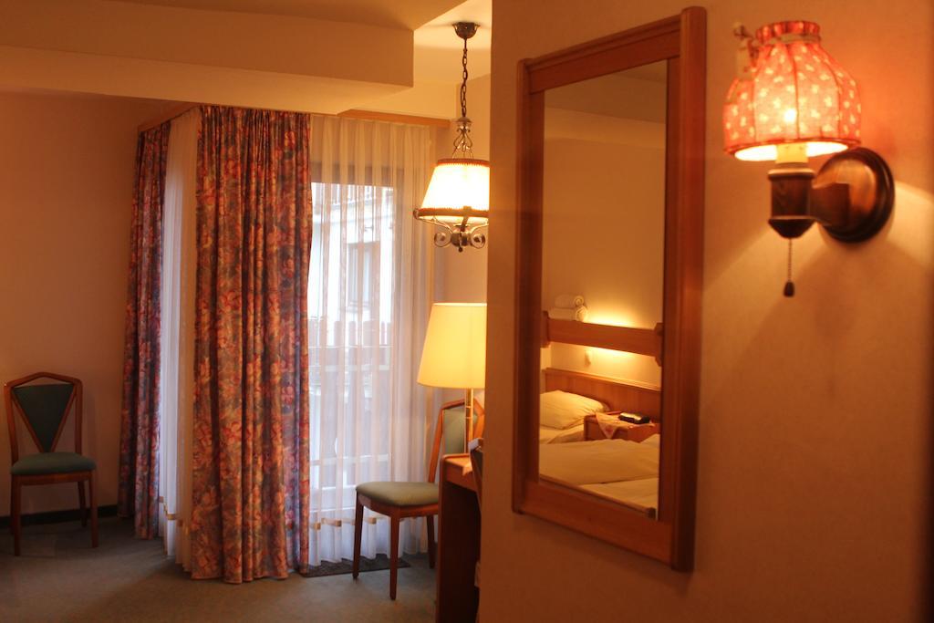 Pohl'S Rheinhotel Adler ซังคท์โกอาร์สเฮาเซิน ภายนอก รูปภาพ