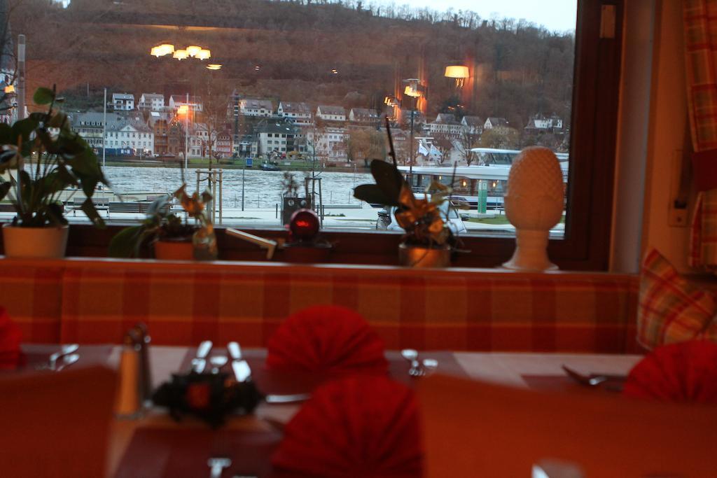 Pohl'S Rheinhotel Adler ซังคท์โกอาร์สเฮาเซิน ภายนอก รูปภาพ