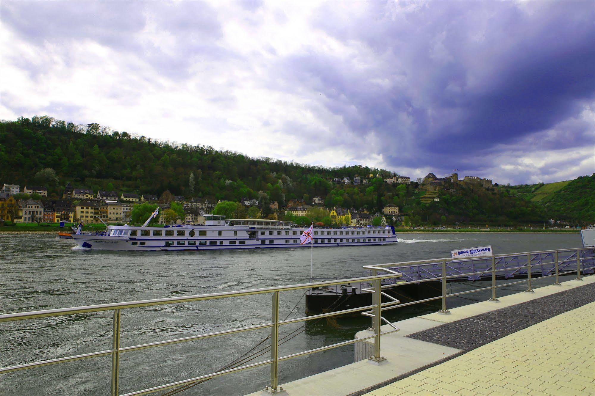 Pohl'S Rheinhotel Adler ซังคท์โกอาร์สเฮาเซิน ภายนอก รูปภาพ