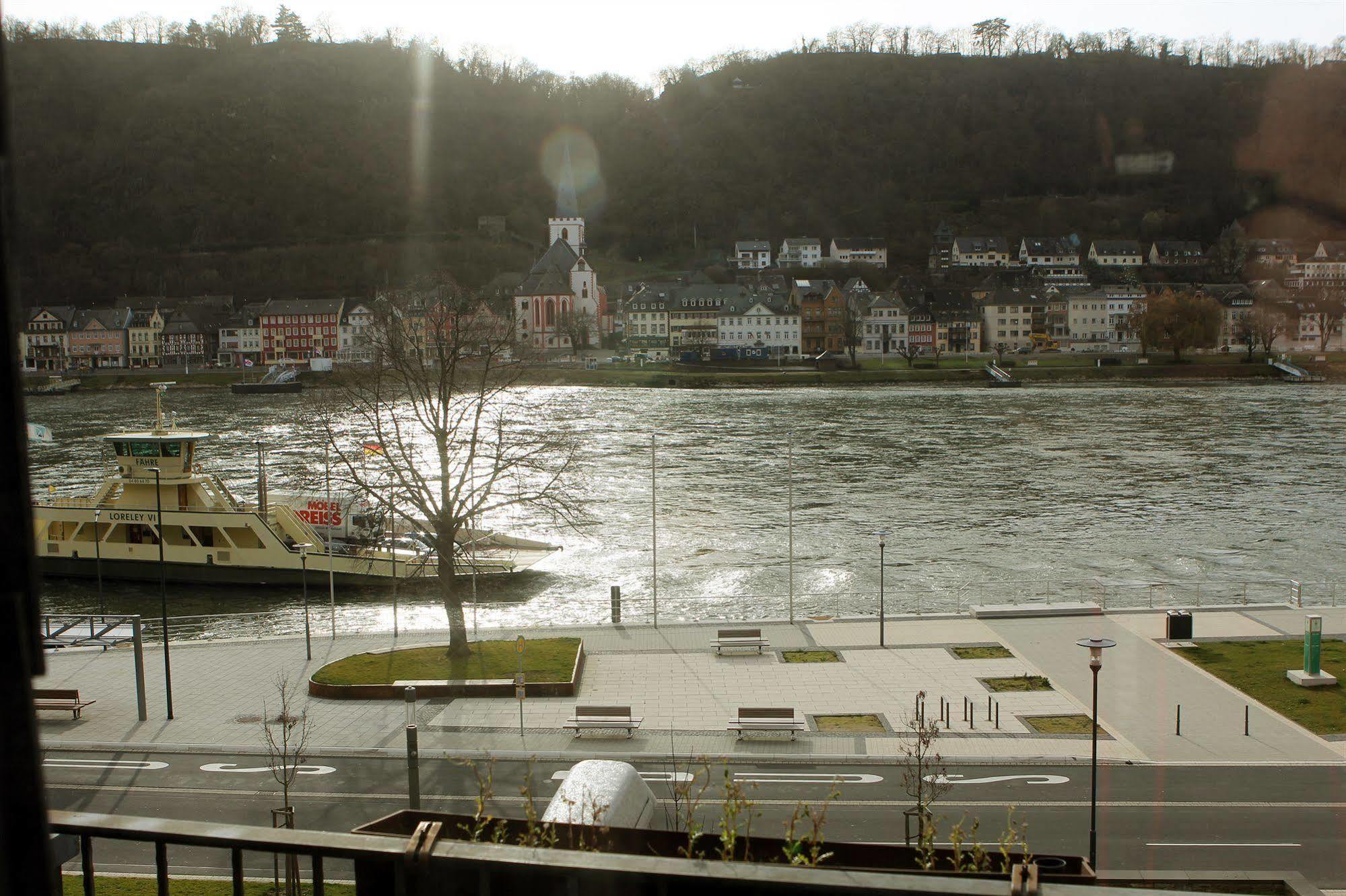 Pohl'S Rheinhotel Adler ซังคท์โกอาร์สเฮาเซิน ภายนอก รูปภาพ