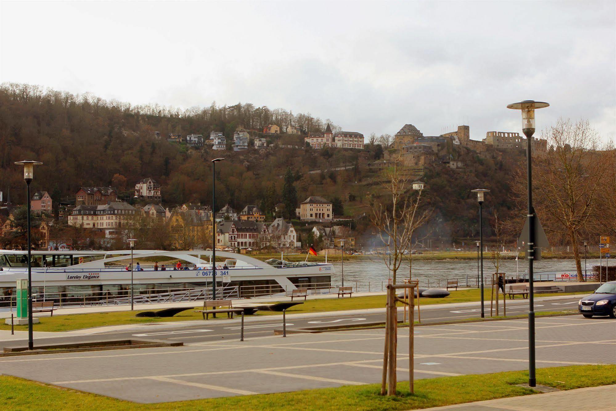 Pohl'S Rheinhotel Adler ซังคท์โกอาร์สเฮาเซิน ภายนอก รูปภาพ