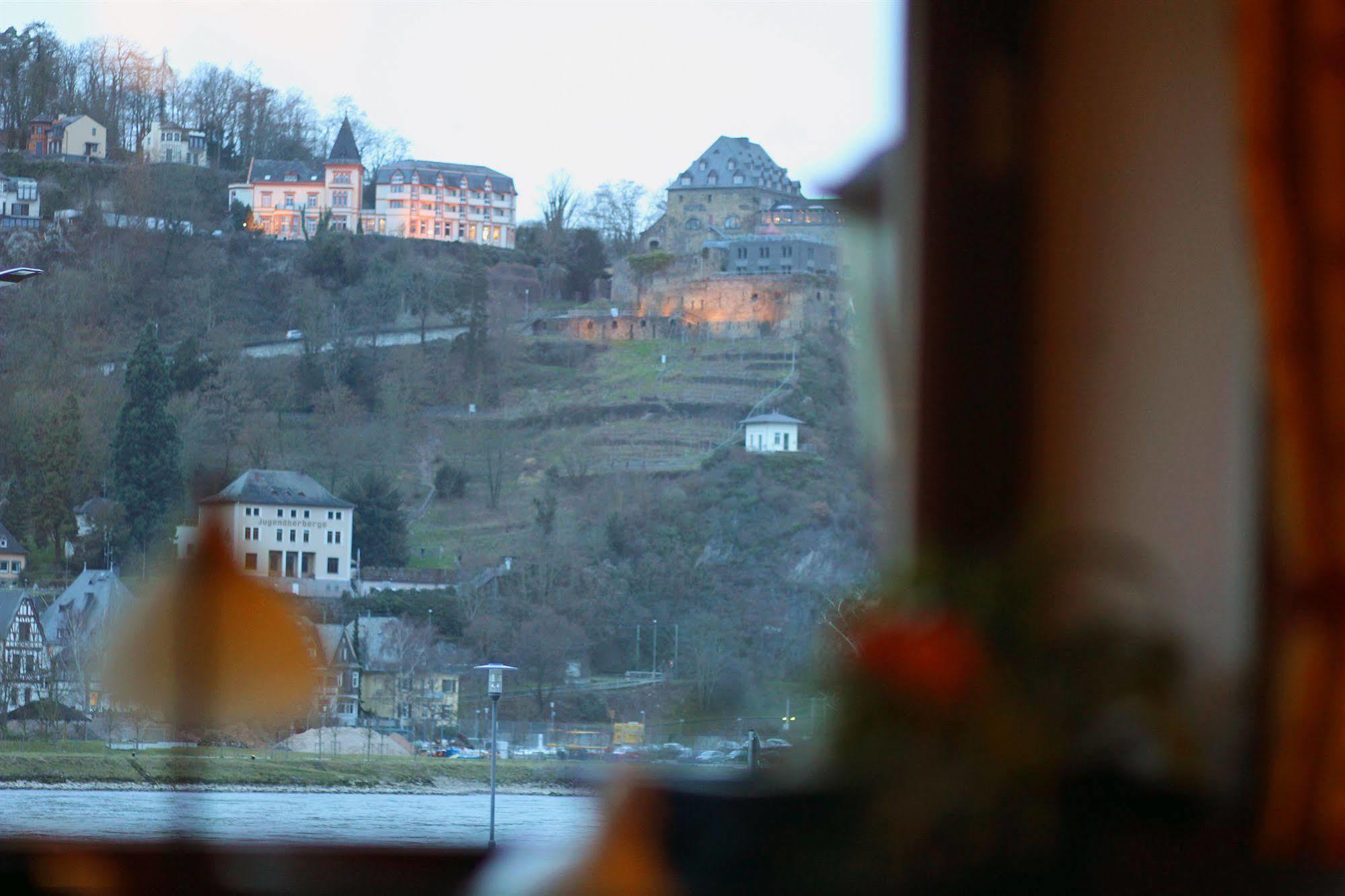 Pohl'S Rheinhotel Adler ซังคท์โกอาร์สเฮาเซิน ภายนอก รูปภาพ