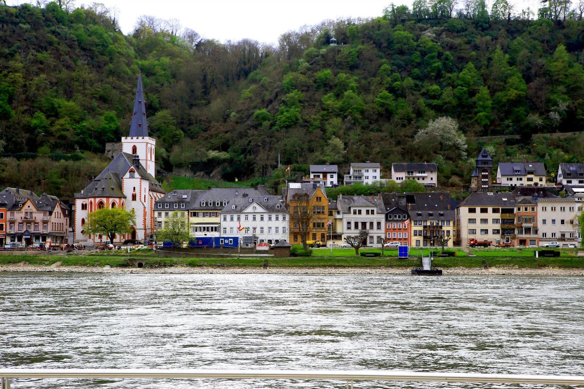 Pohl'S Rheinhotel Adler ซังคท์โกอาร์สเฮาเซิน ภายนอก รูปภาพ