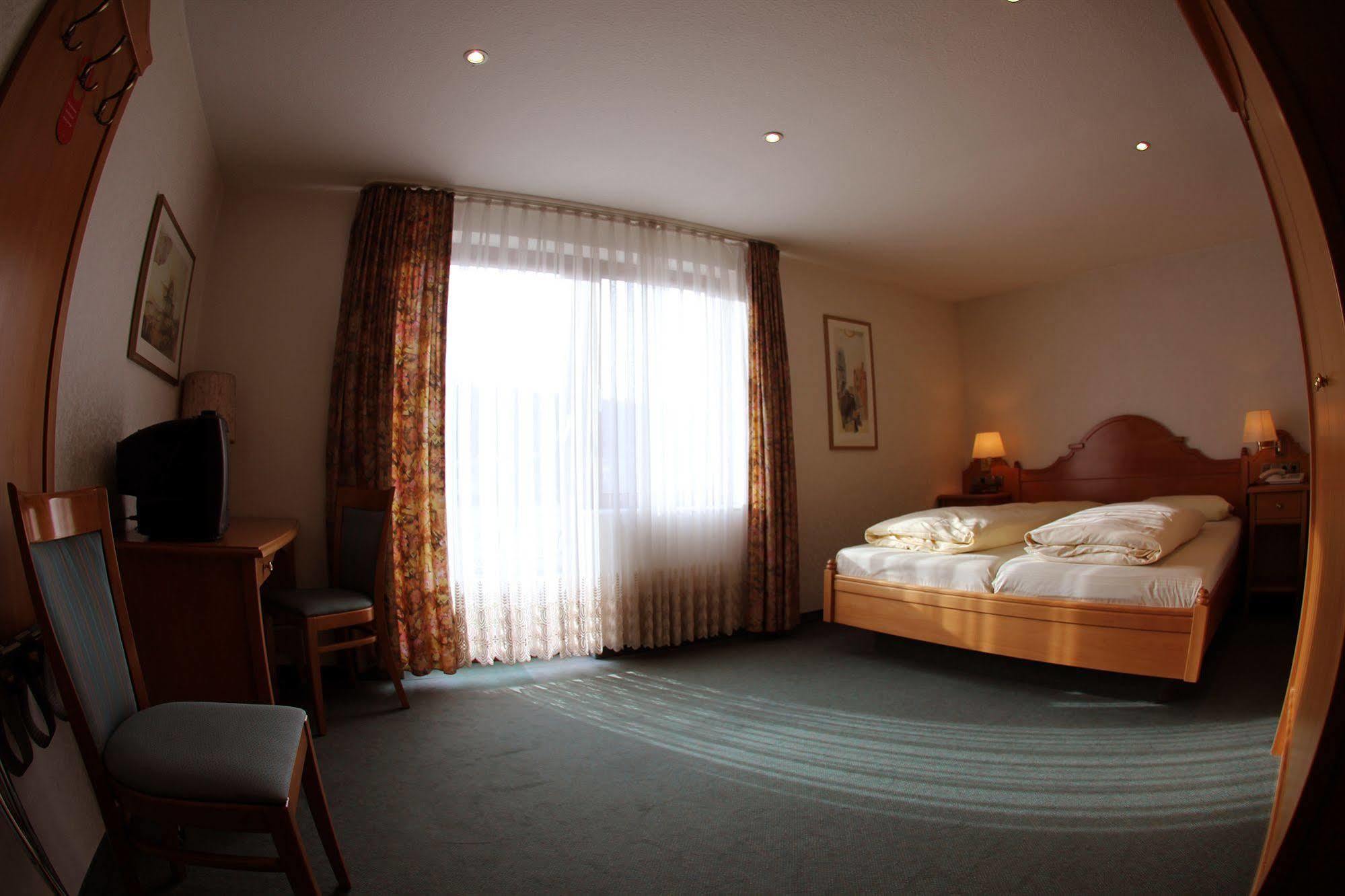 Pohl'S Rheinhotel Adler ซังคท์โกอาร์สเฮาเซิน ภายนอก รูปภาพ