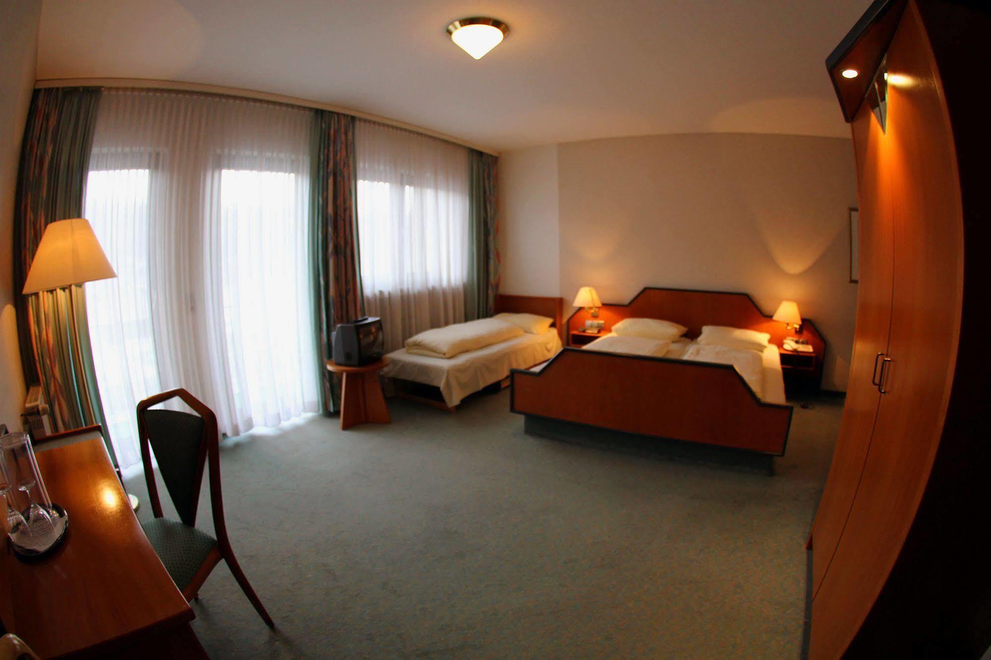 Pohl'S Rheinhotel Adler ซังคท์โกอาร์สเฮาเซิน ภายนอก รูปภาพ