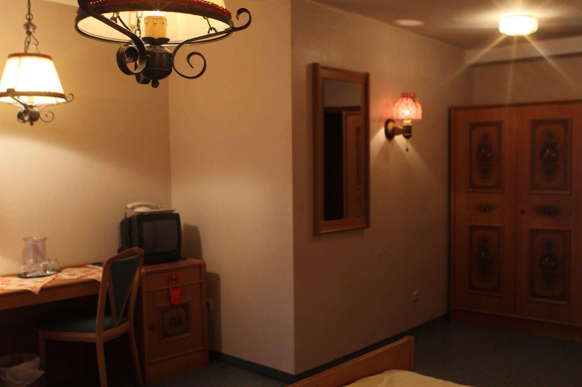 Pohl'S Rheinhotel Adler ซังคท์โกอาร์สเฮาเซิน ภายนอก รูปภาพ