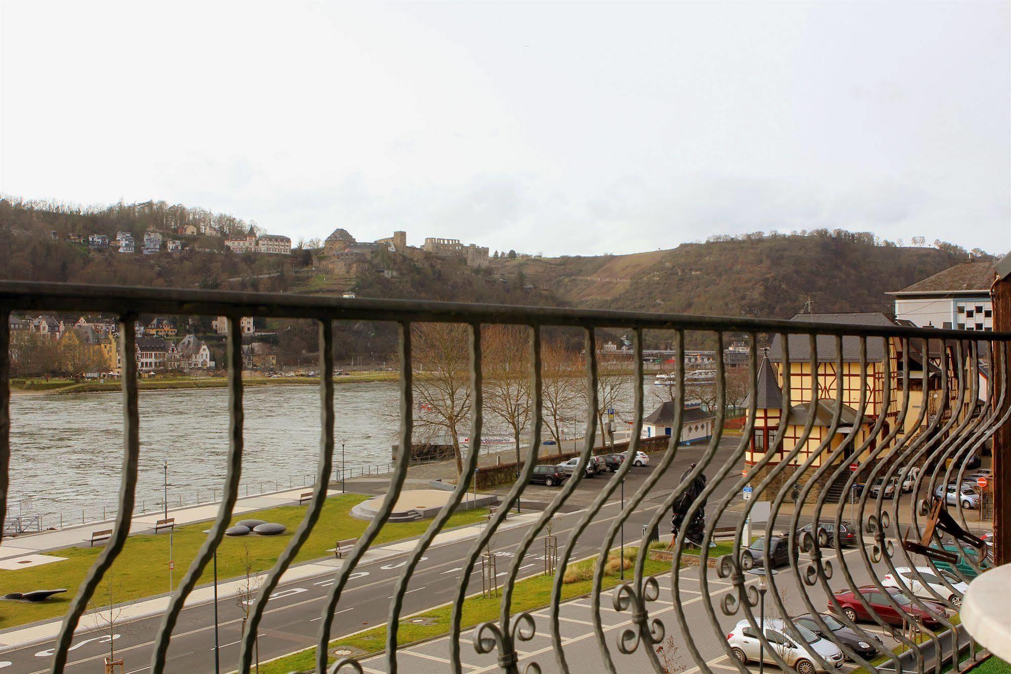 Pohl'S Rheinhotel Adler ซังคท์โกอาร์สเฮาเซิน ภายนอก รูปภาพ
